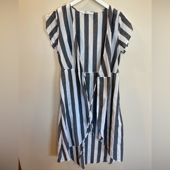 Cupshe Other - CupShe Swim Suit Coverup Medium